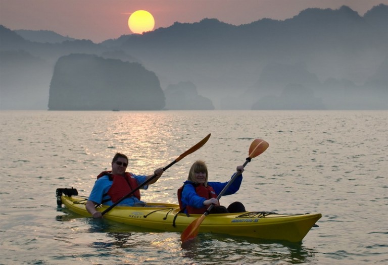 Indochina Sails Halong - Kayaking